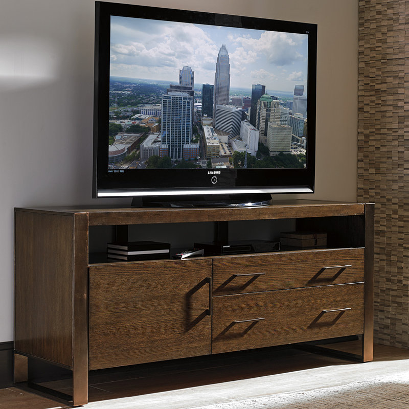 Cross Effect Paramount Media Console
