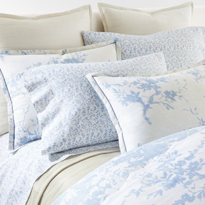 Eva Cream Full/ Queen Comforter Set