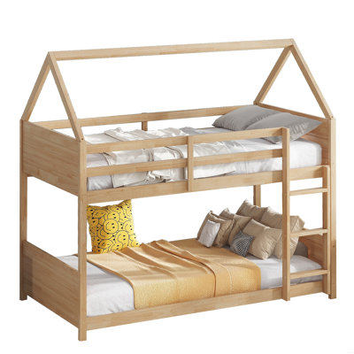 Lit superposé simple au-dessus d'une chambre simple avec tête de lit, pied de lit et garde-corps