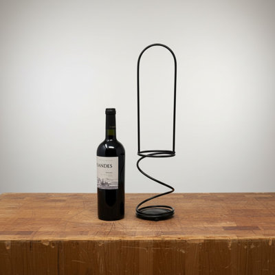 Swirl Wine Holder
