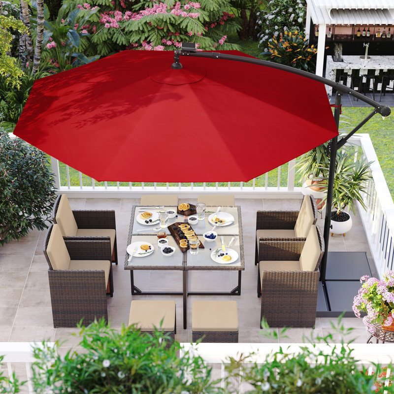 Parasol d'extérieur Latitude Run® avec lumières DEL à énergie solaire, parasol de patio 10 pi
