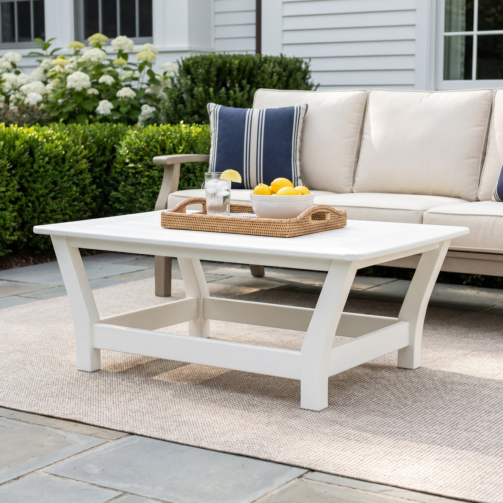 POLYWOOD® Harbour 27" Patio Table, White