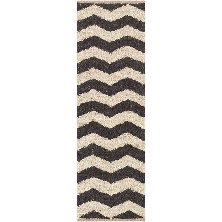 Hermine Chevron Indoor Rug