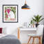 Chat blanc avec martini rose, reproduction encadrée sous verre, design par Lil 'Rue-130831628-130831629