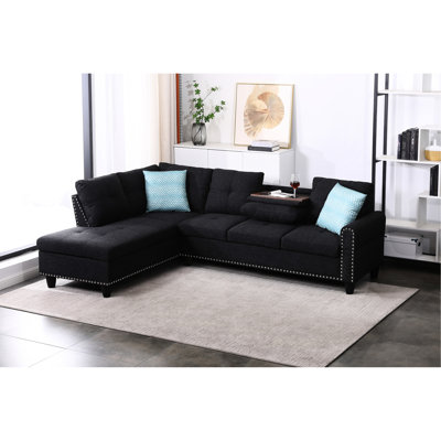 Canapé modulaire en forme de L 3 pièces avec détails garnis de rivets, deux porte-gobelets rabattables pour le divertissement, des coussins décoratifs et un rangement, cadre en bois massif et en bois d'ingénierie sur pieds à goujon, enveloppé