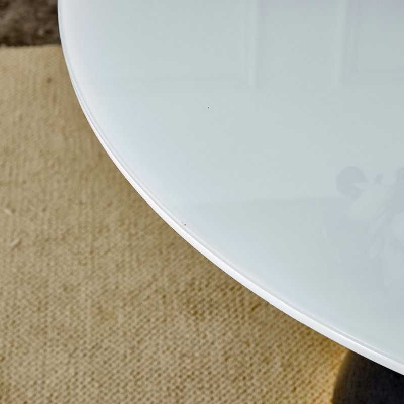 Jalycia Round Dining Table