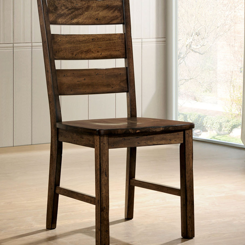 Chaise de salle à manger noyer
