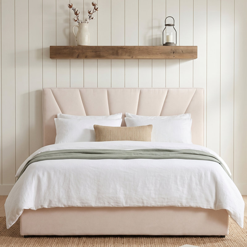 Lit plateforme moderne capitonné avec tête de lit inclinée à canaux et quatre tiroirs de rangement, Queen, lin beige, Beige