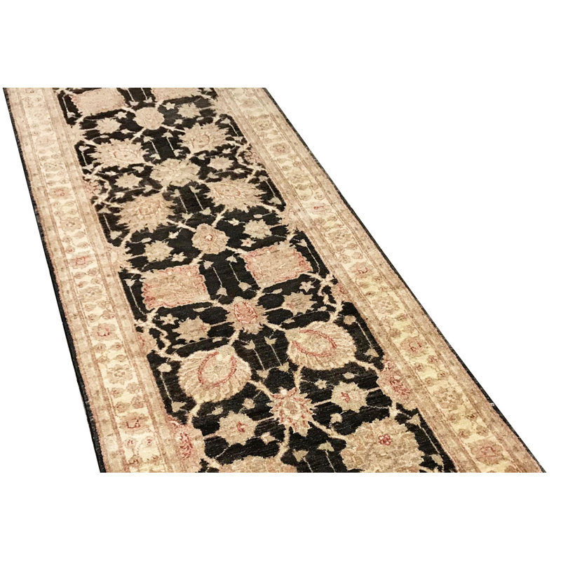 Wool Oriental Area Rug in Black/Cream