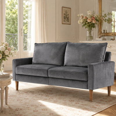 Canapé en velours 70 po Aura Modernist avec accoudoirs classiques, support à ressorts ensachés et pieds en bois chaud