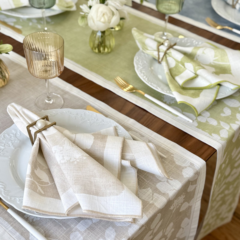 Fleur De Lin 22" Napkin, Beige