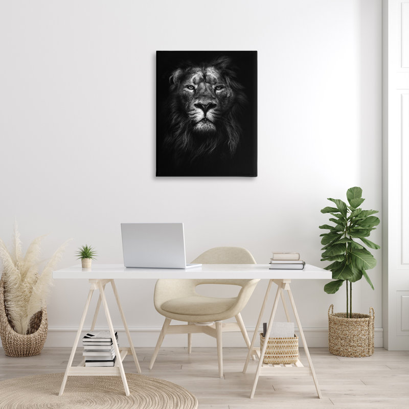 Dunfermline «King of the Jungle Lion In Shadows Black and White» par Design Fabrikken, impression, H 40 po x l 30 po