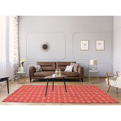 Tapis rouge de treillis classique