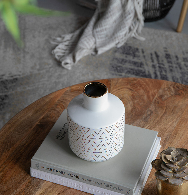 D5.9x7.9" Round White/Gold Vase