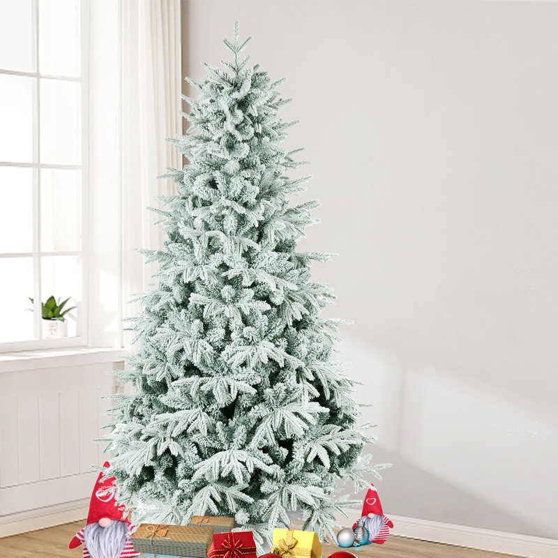 Sapin de Noël enneigé et givré 82,6 po