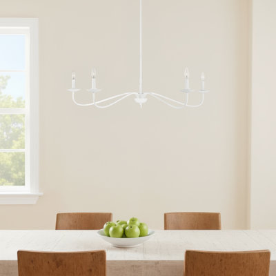 Lustre classique à 5 lumières de style bougie Abigeal en blanc bisque