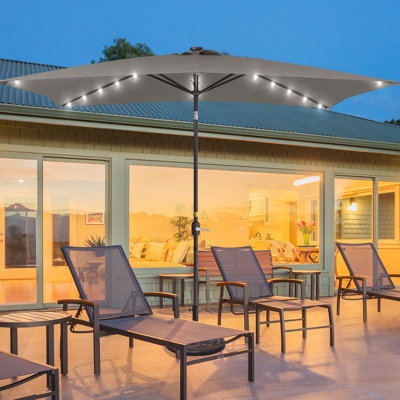 Améliorez votre espace extérieur: parasol rectangulaire de 10 pi x 6,5 pi à DEL avec protection UV, inclinaison facile et résistance au vent