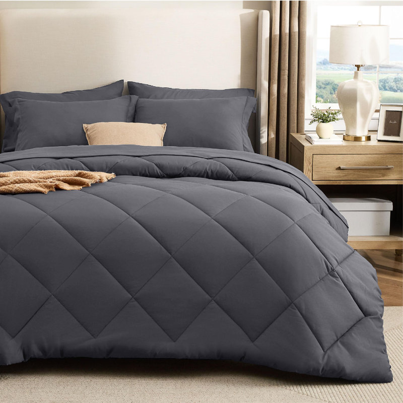 New Arrivals Bedsure Quilted Comforter Sets, Luxury Soft Bed in a Bag, Twin Comforter + 4 Additional Pieces, Dark Gray