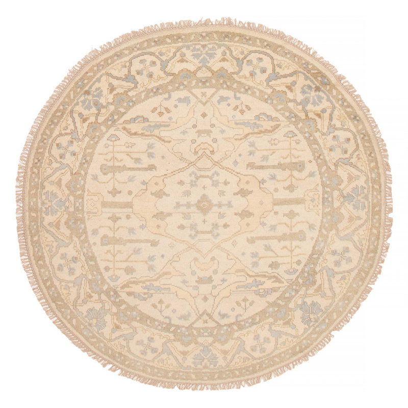Tapis crème Royal Oushak 5 pi 11 po x 5 pi 11 po