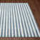 Tapis rayé bleu / blanc Ashwin