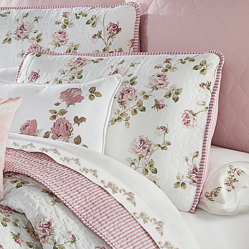 Rosemary Quilt Set, Full Quilt + 2 Standard Shams, White/Pink/Sage