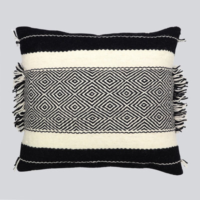 Shadoui Throw Pillow Cover