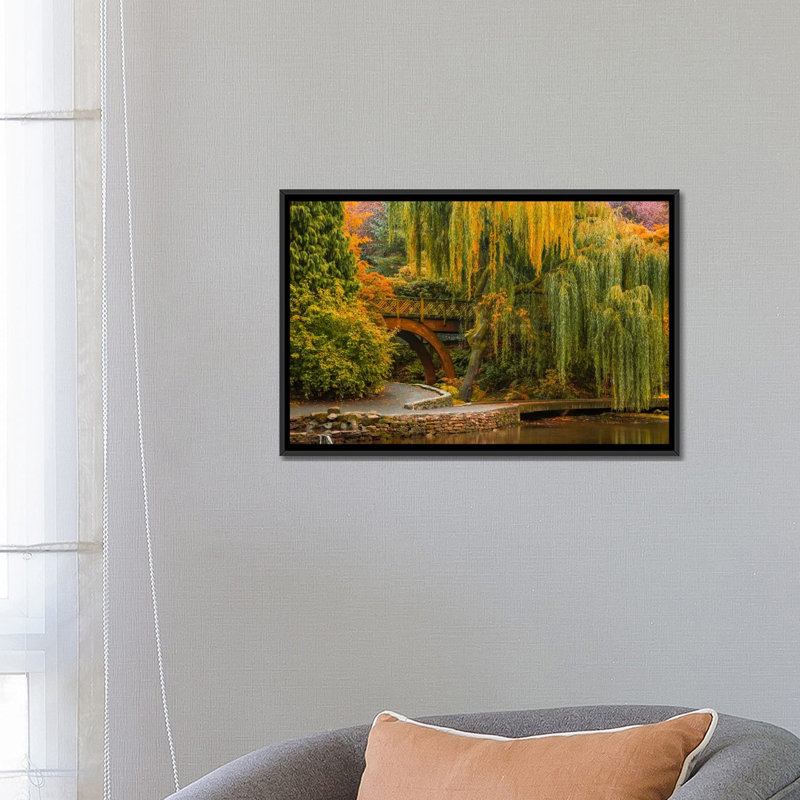 « willows over the pond », reproduction de photo sur toile, H 18 po x l 26 po x P 1,5 po, Toile encadrée noire