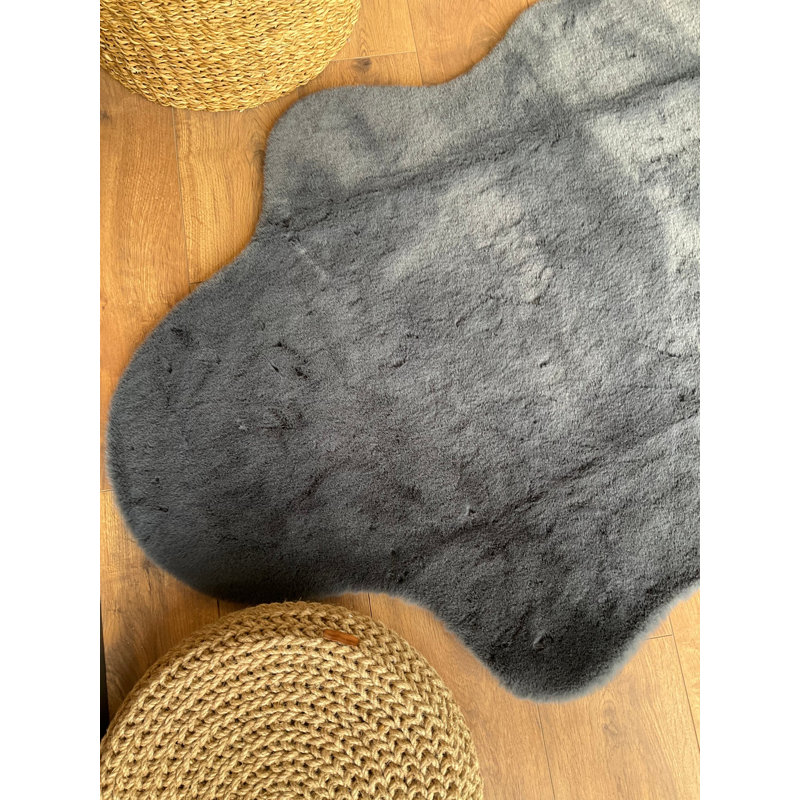 Wilton Machine Woven / Power Loomed Area Rug, Novelty 120 x 150cm