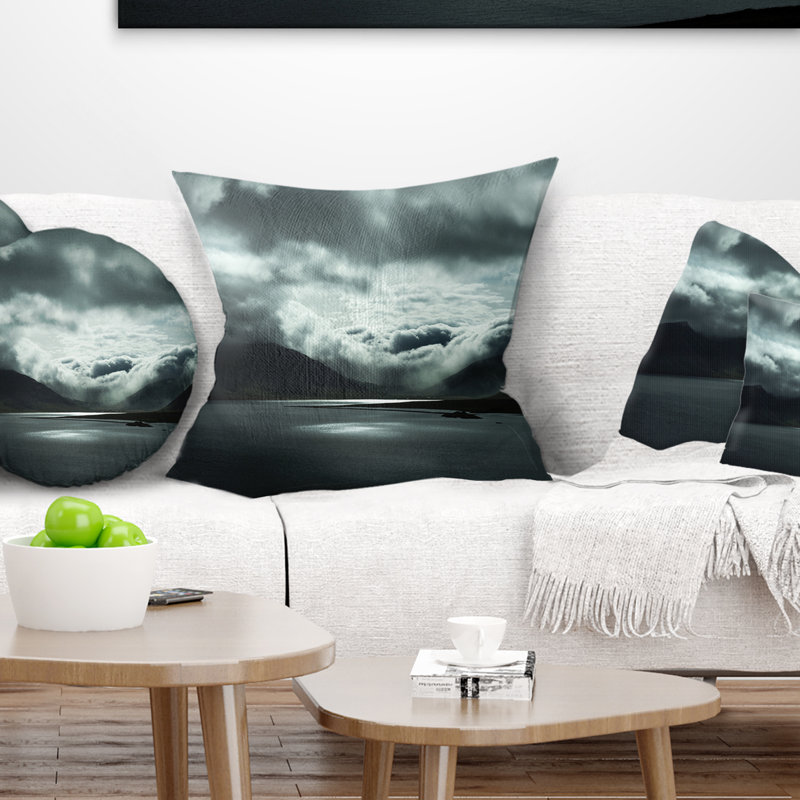 Coussin imprimé orage en mer - Islande orageuse, 18 po x 18 po, Coussin décoratif