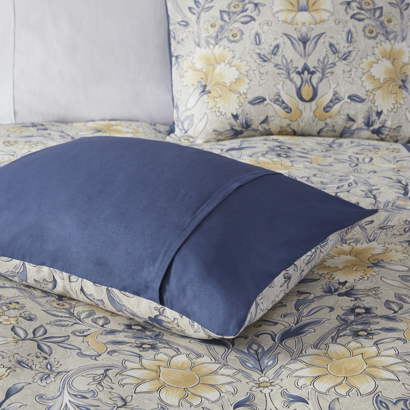 Full Blue Cotton Bedspread Set with Tassel Embellishments