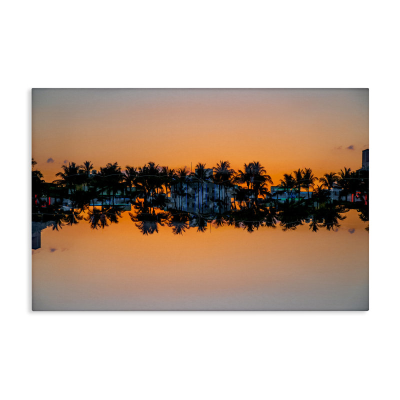 Reflecting Sunset Palms, toile de Robin Vandenabeele, H 16 po x l 24 po