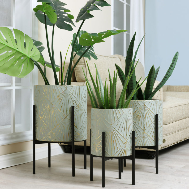 Fedler 3-Piece Set Handmade Metal Pot Planter with Black Stands