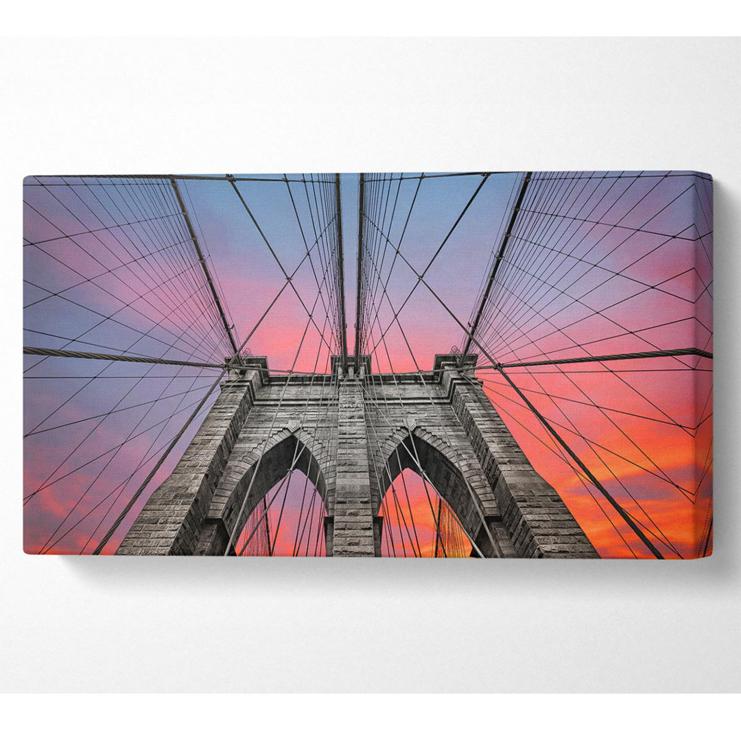 Azari Fire Skies Above Brooklyn Bridge - Kunstdrucke auf Leinwand