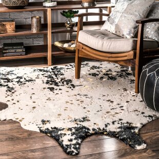 American Dakota 4 X 5 Rawhide Indoor Animal Print Area Rug in the