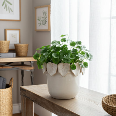 Modern Leaf Accent Round Ceramic Outdoor Planter for Home Decor - Applique Indoor Flower Pots for Living Room and Patio Styling - Cream
