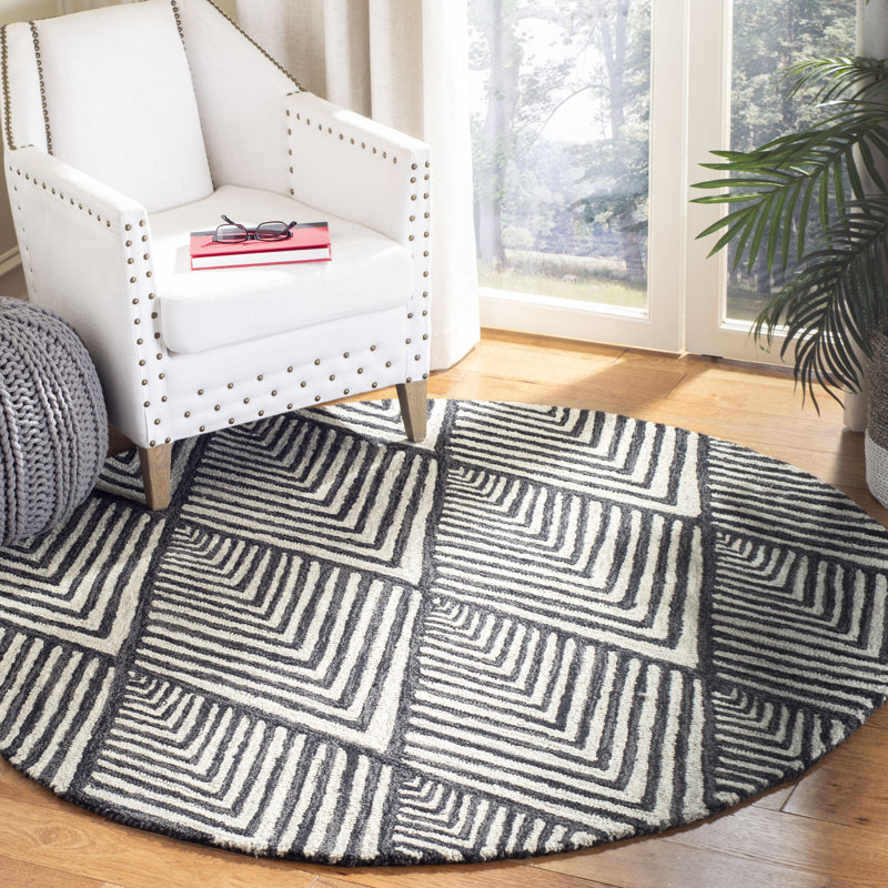 Rossville Geometric Handmade Tufted Wool Charcoal/Ivory Area Rug, Round 7'