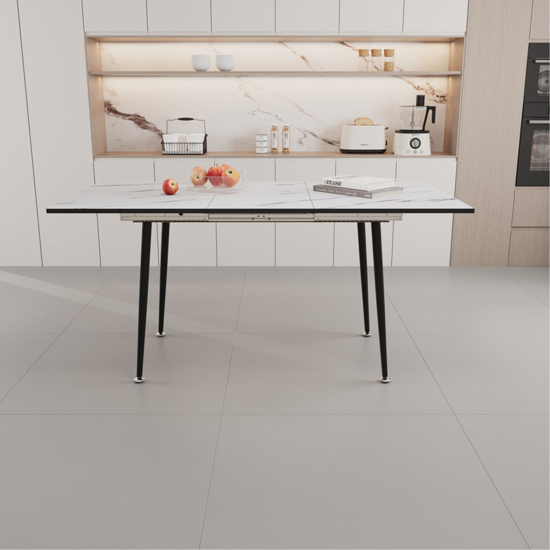 Table de salle à manger extensible en panneau de fibres à densité moyenne pour 4-6 pieds de style médiéval avec pieds en métal noir