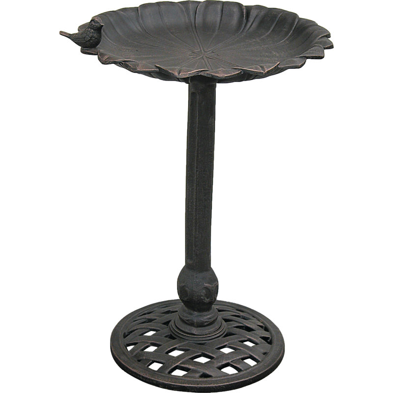 Boje Pedestal Birdbath, Copper Rust
