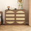 Commode 8 tiroirs noyer avec panneaux en rotin, commode boho moderne avec boutons dorés pour la chambre à coucher et le salon