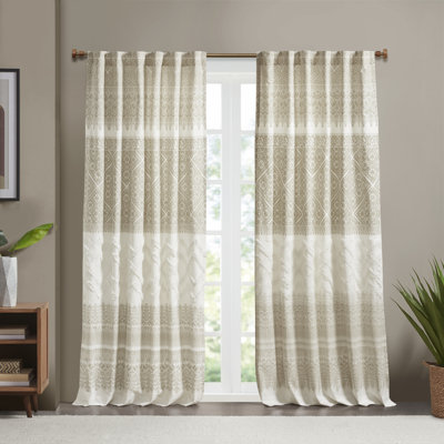 Panneau de rideau simple obscurcissant 100% coton Mila avec détail chenille et doublure Mila
