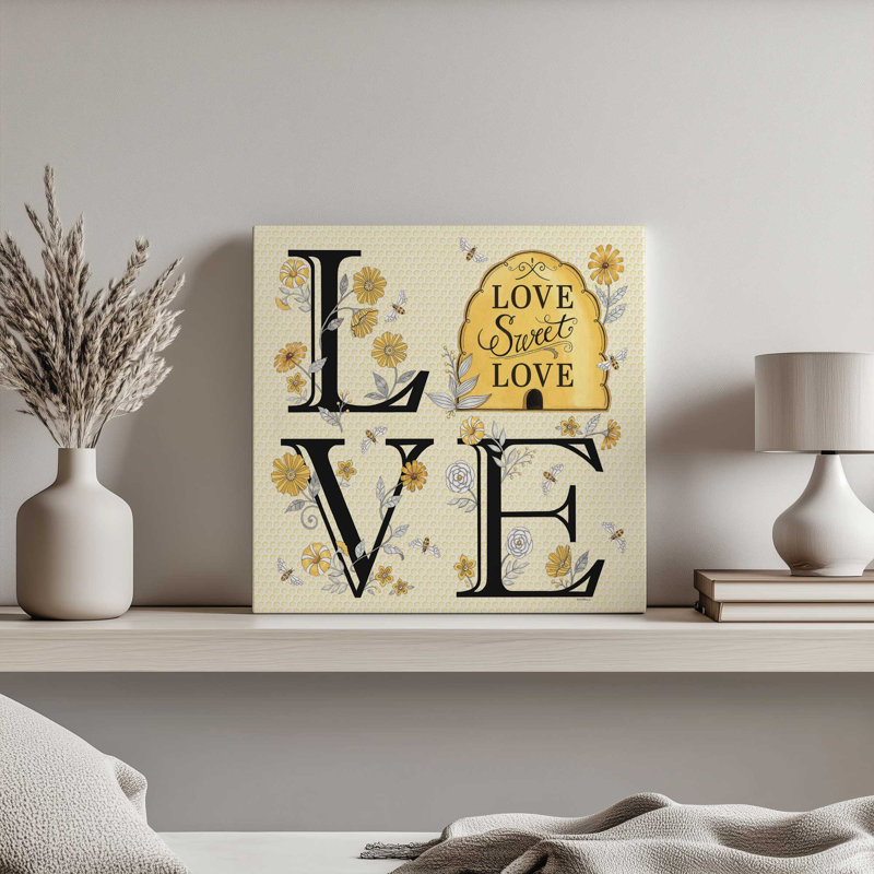 «Love Sweet Love» par Deb Strain, reproduction d'art, L 20 po x H 20 po, Ne s’applique pas, Toile non encadrée