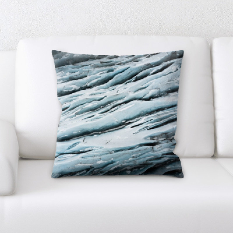 Winter Feeling Throw Pillow