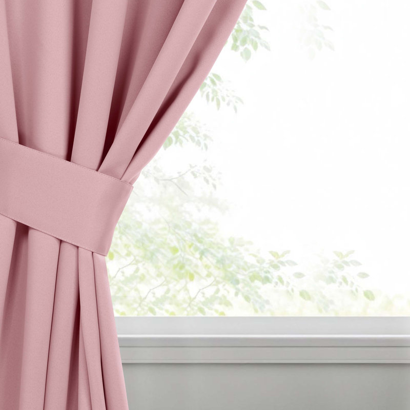 Paire de rideaux obscurcissant avec œillets Millendon, Craie mauve, L 70 po x L 96 po