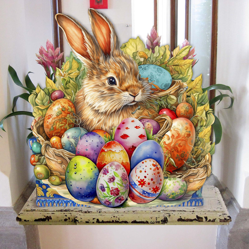 Lapin de Pâques avec œuf