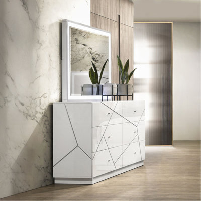Commode de style moderne avec 6 tiroirs avec lignes en relief et meubles de chambre à coucher contemporains