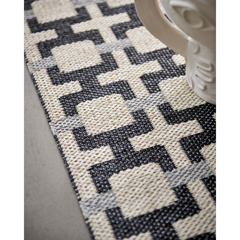 Rug TOM Leaf 2.25 X 4 Ft, Rectangle 2'3" x 3'11", Black
