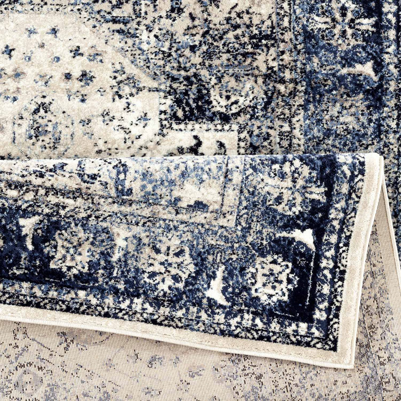 Herulf Oriental Indoor Rug, Rectangle 2' x 3'3"