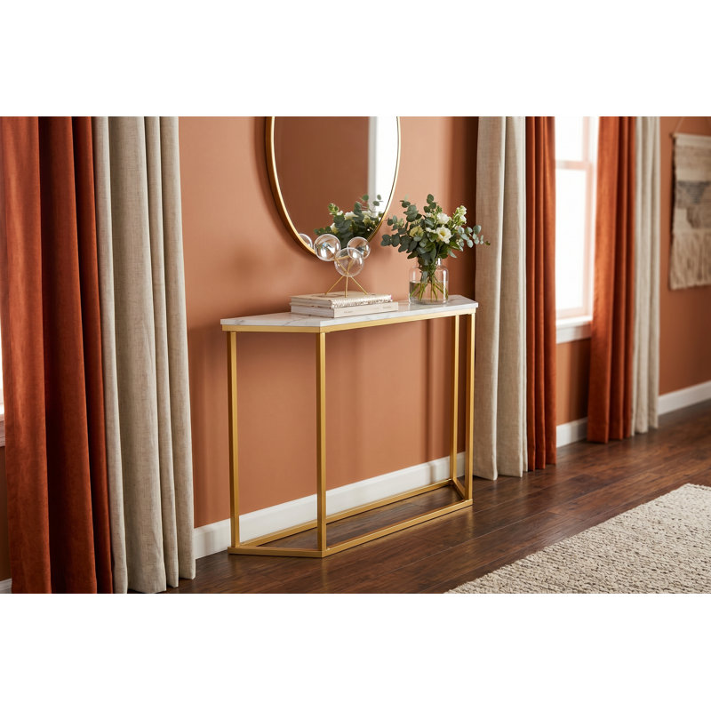 Console Duarte 44 po de long / marbre avec métal doré pour le salon