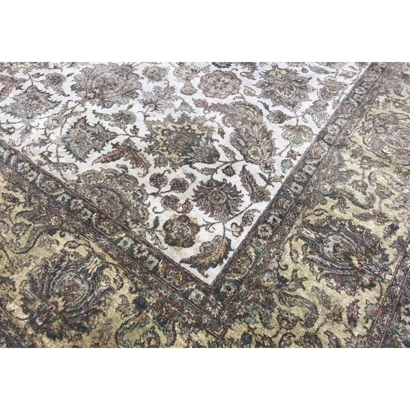 Tapis crème et doré noué à la main de haute qualité