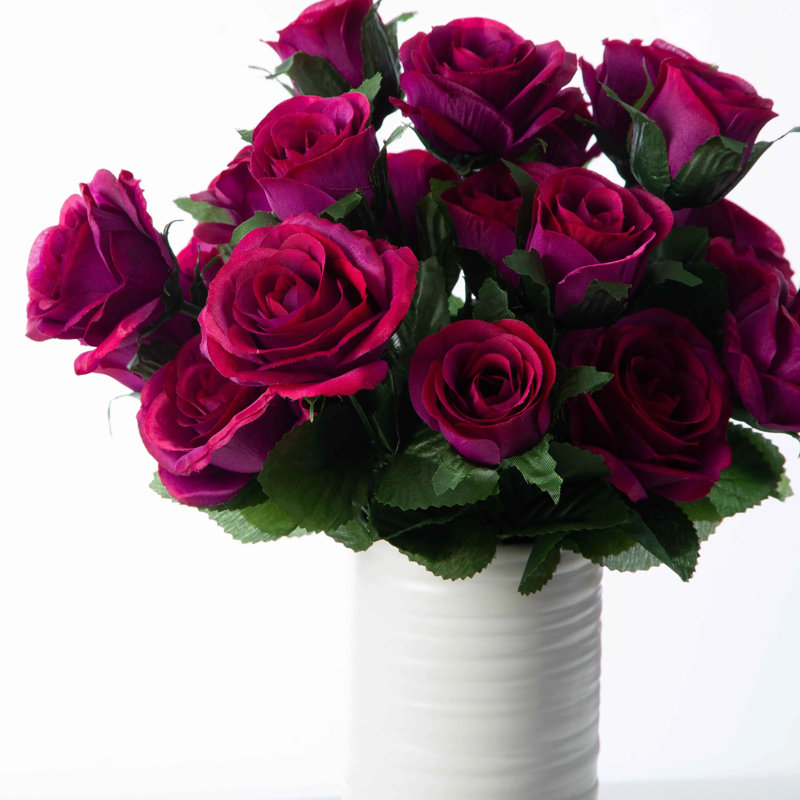 Arrangement floral en soie et magenta